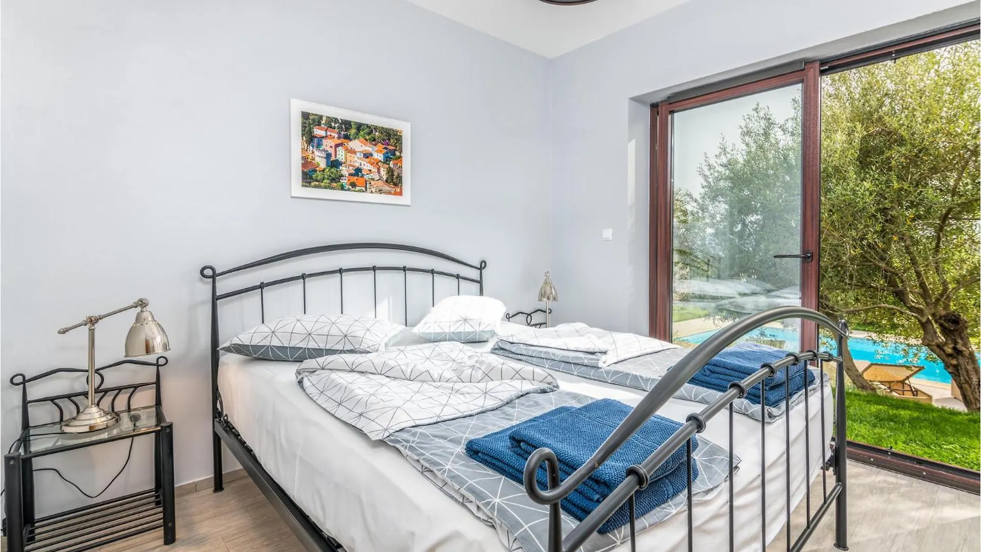 Holiday home 4 Bedroom Cozy Home In Linardici Croatia
